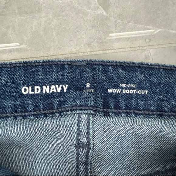 Women’s Old Navy Mid-Rise Wow Boot Cut Medium Wash Jeans Size 8 Petite - Picture 12 of 16